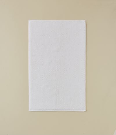 White comfort bath mat