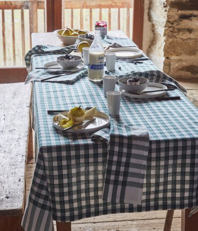 Bistrot table linen green