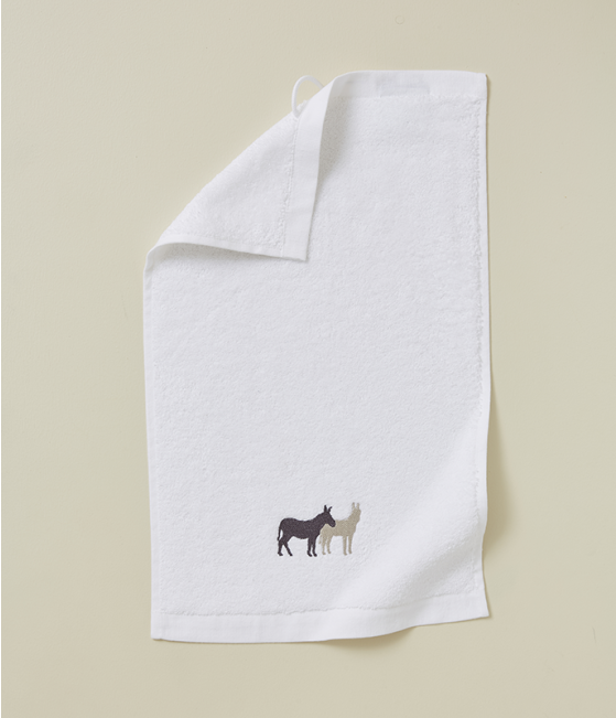 White embroidered guest towel 30x50 RDV au pré